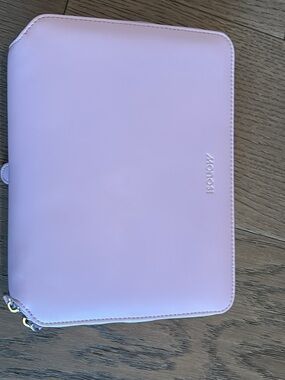 Monos Folio